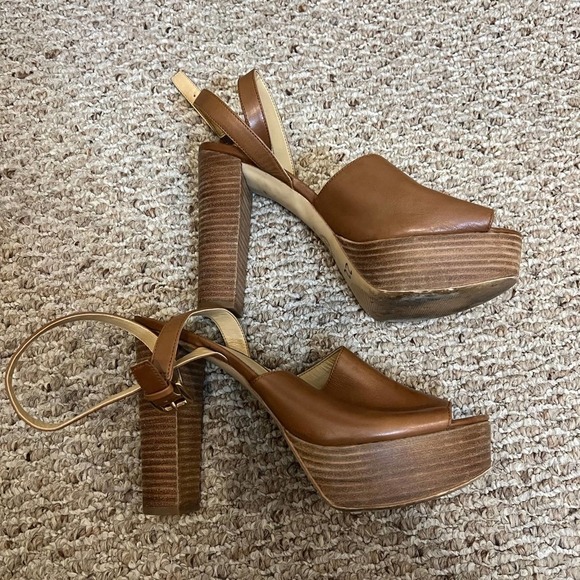 Michael Kors Heels - Picture 2 of 6